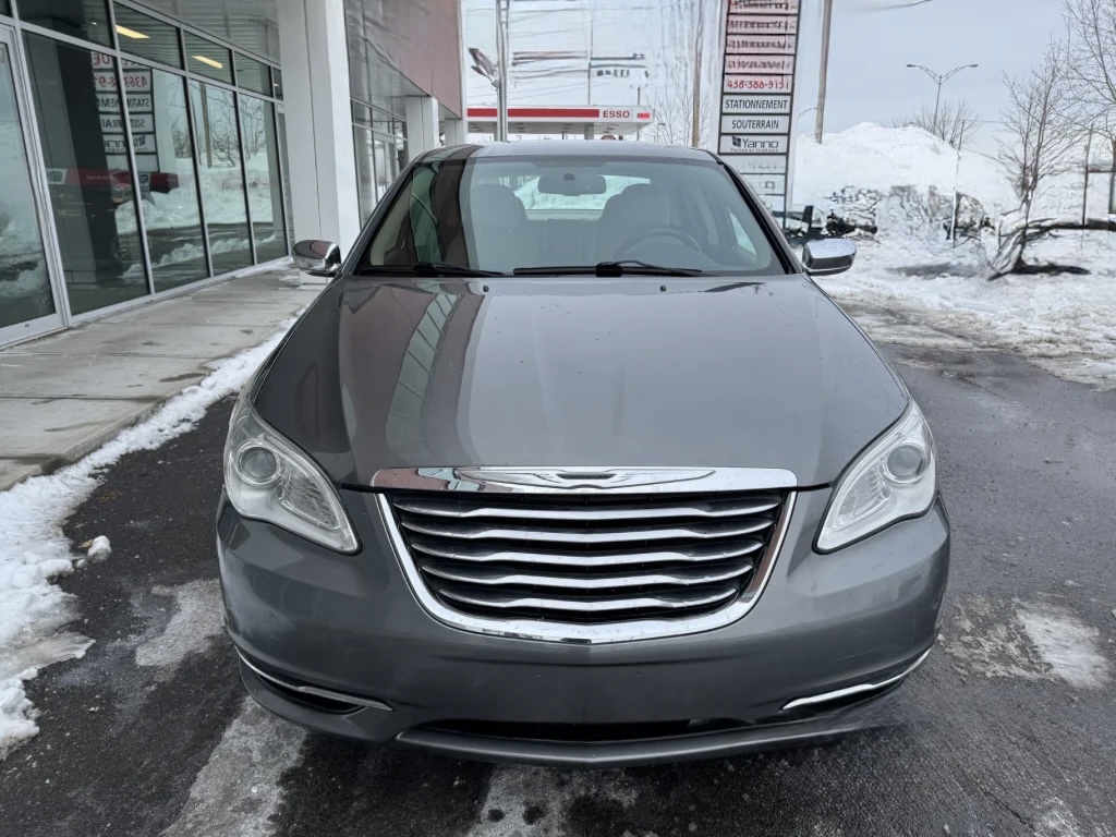 2012 Chrysler 200 Limited