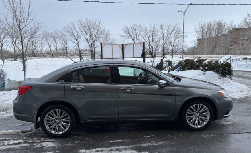2012 Chrysler 200 Limited