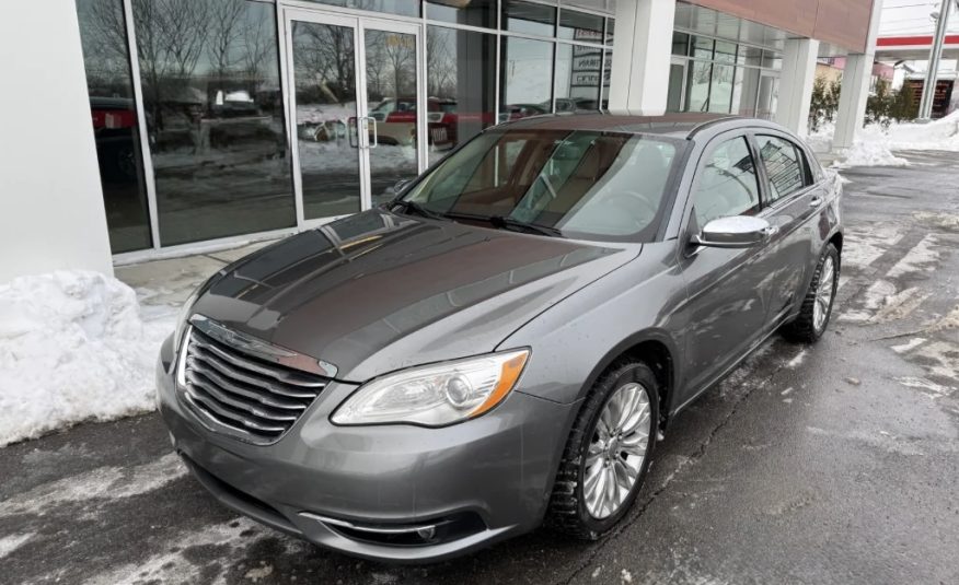 2012 Chrysler 200 Limited