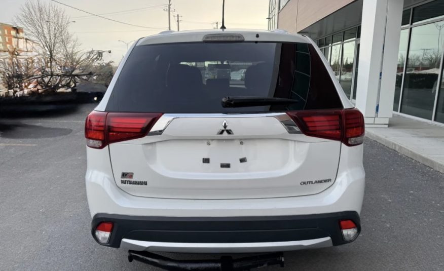 2016 Mitsubishi Outlander ES