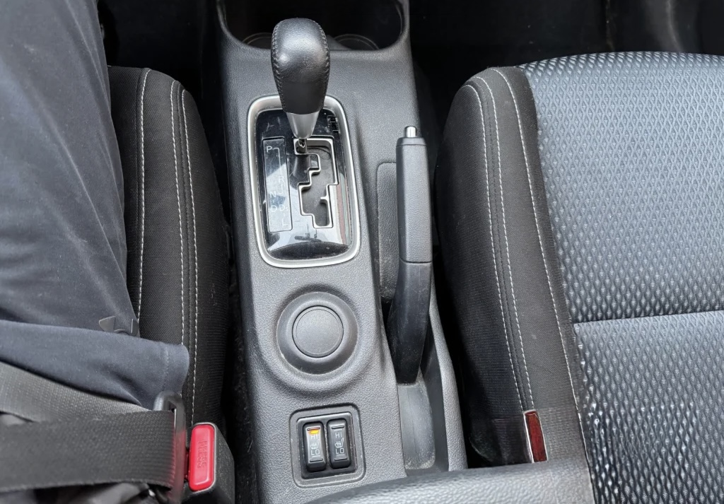 2016 Mitsubishi Outlander ES