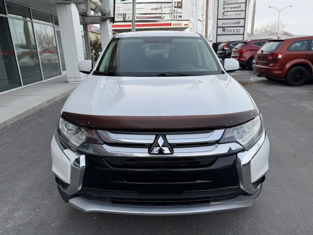 2016 Mitsubishi Outlander ES