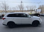 2016 Mitsubishi Outlander ES