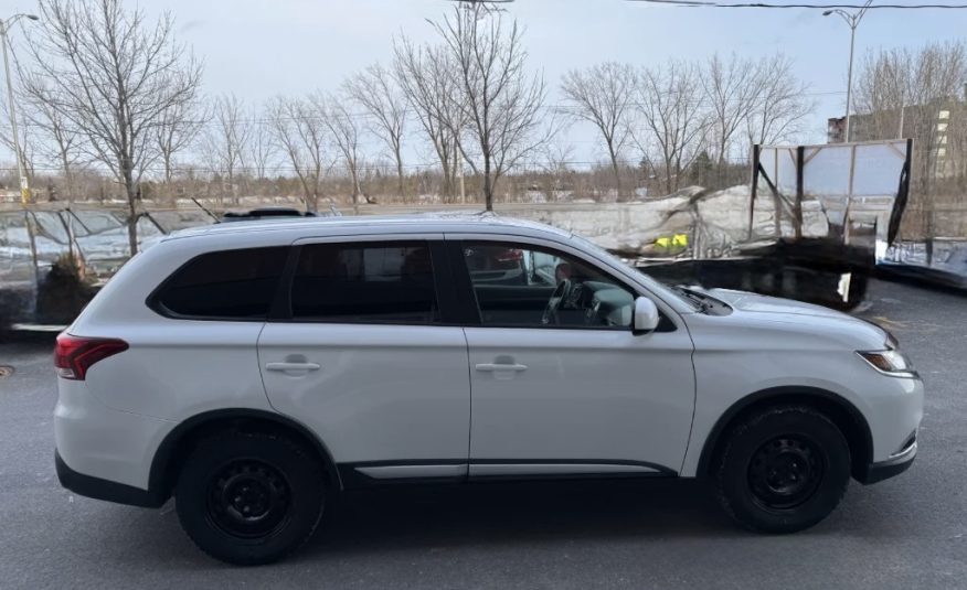 2016 Mitsubishi Outlander ES