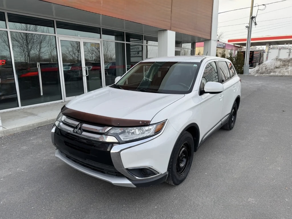 2016 Mitsubishi Outlander ES